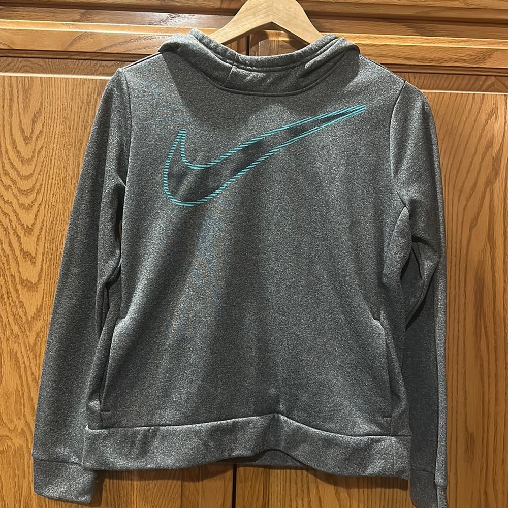 Kids Nike Dri-fit sweatshirt